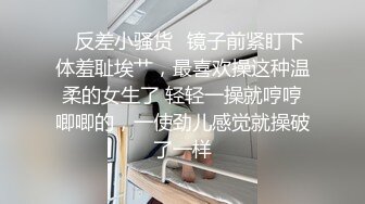 熟女阿姨 撅着大肥屁屁被后入 上位霍霍几下就出货 内射