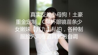 紫色头发的靓丽型小美女