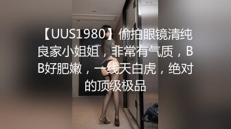 胆子是真大！某技校年轻小情侣放学不走在教室里啪啪还他妈的脱光了干边干嘴里还振振有词我服了不怕被同学撞见