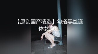 国外流出与男友自拍视频，多角度口交自拍魔鬼身材