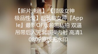 女儿的男友来家里，我去倒茶，竟然看到他在闻我的内裤，那模样令我好兴奋。欲求不满的我开始主动引诱他！