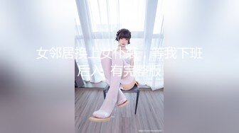 健身房里约站女教练