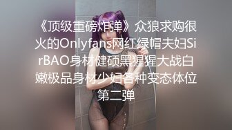 在更衣室发骚的巨乳人妻