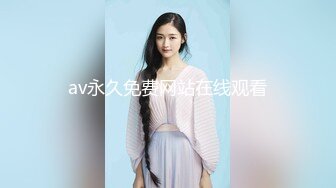 漂亮美熟女 啊啊 我是骚逼 小母狗 绿帽老公带几个小伙操老婆 表情特骚